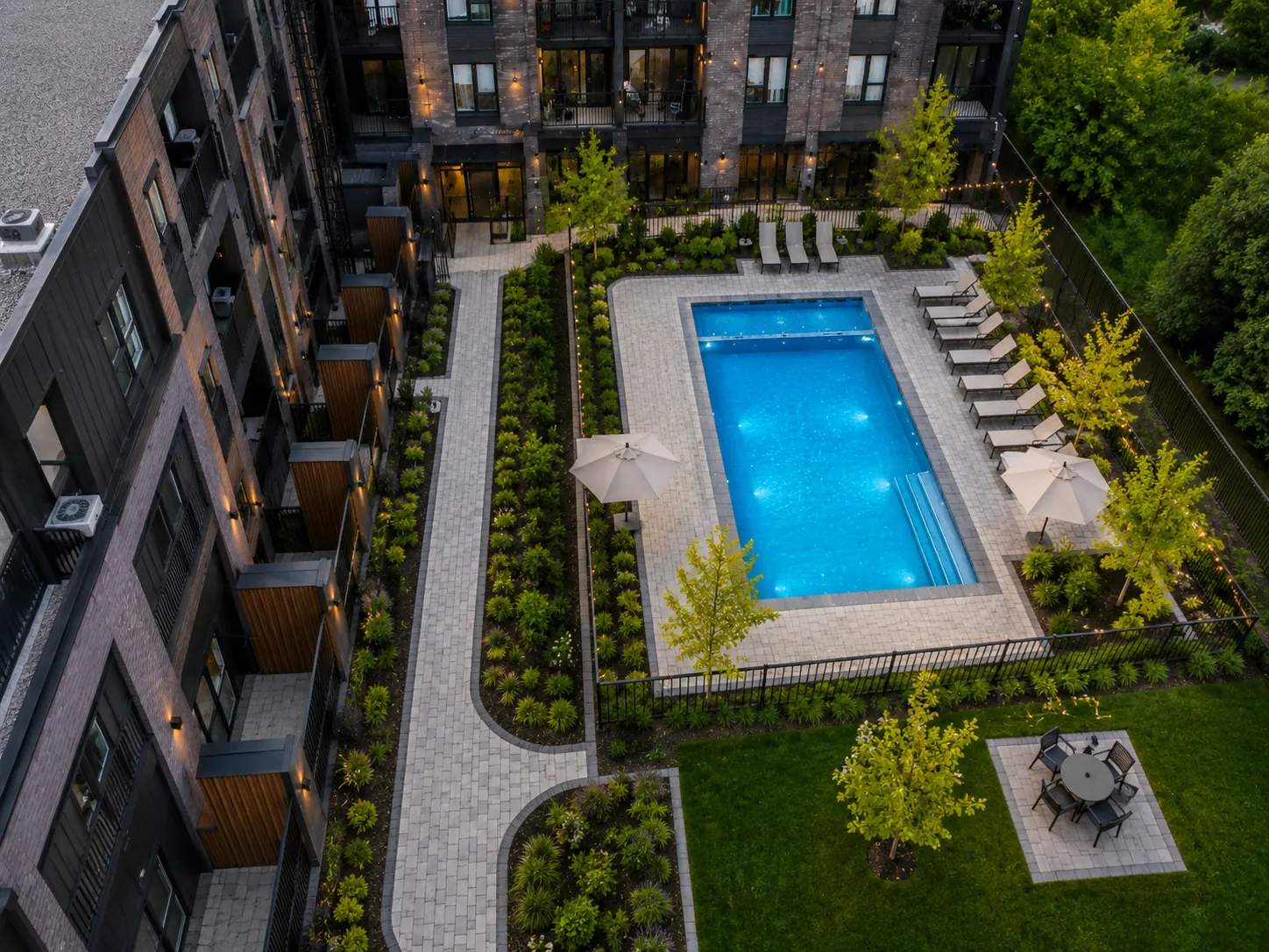 Aménagement extérieur structuré d'un actif immobilier
